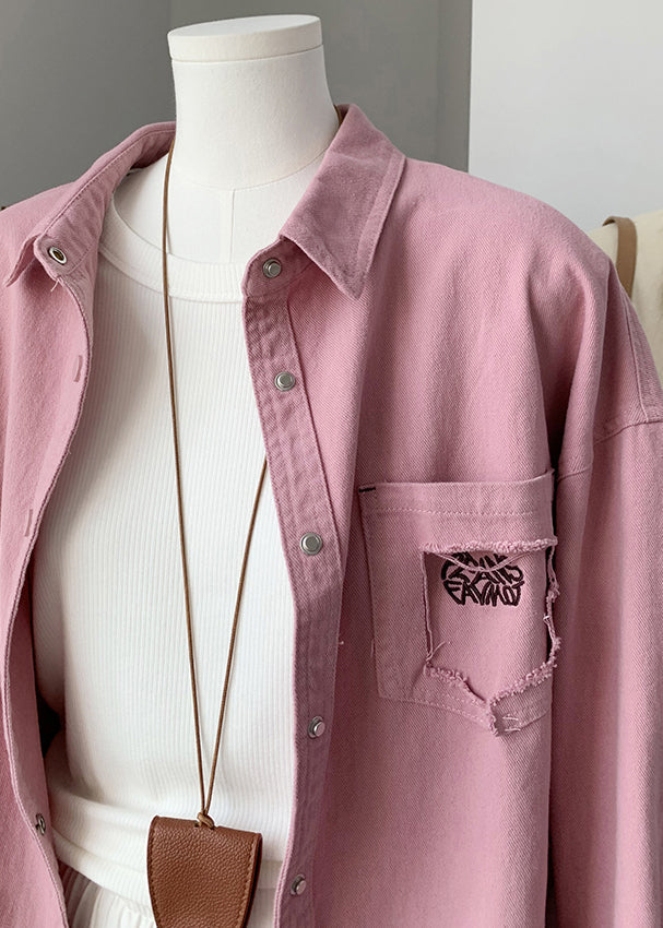 Classic Vintage Blouse with a Flattering Fit