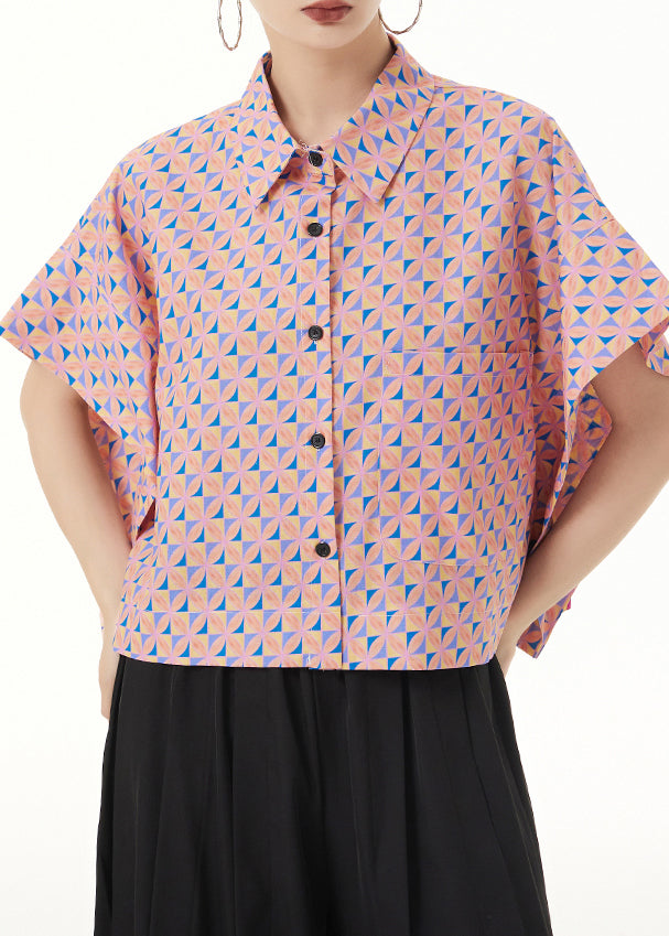 Classic Vintage Shirt with a Flattering Fit