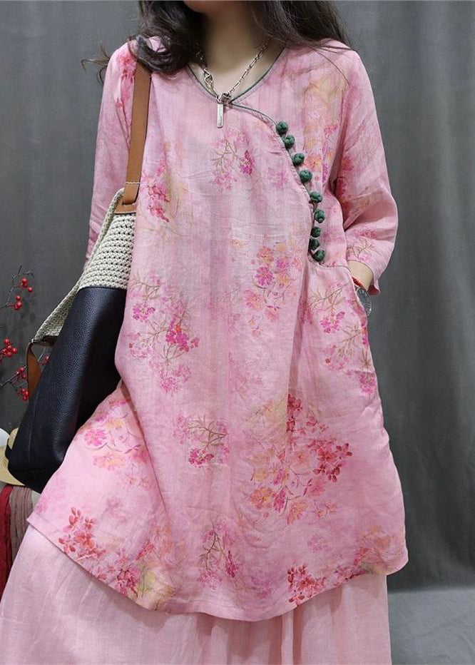 Beautifully Crafted Blouse in a Classic Style