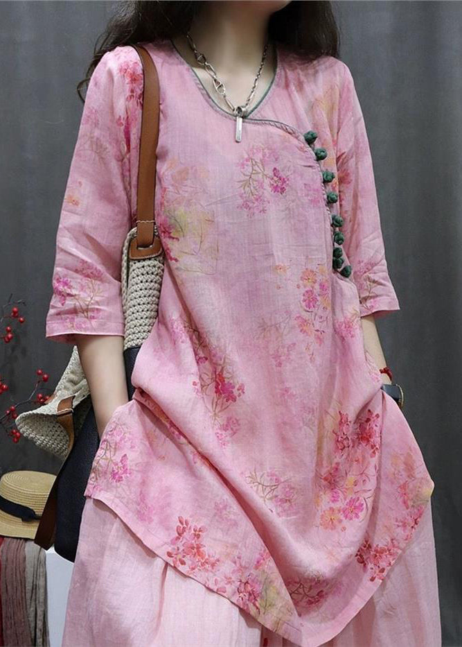Beautifully Crafted Blouse in a Classic Style