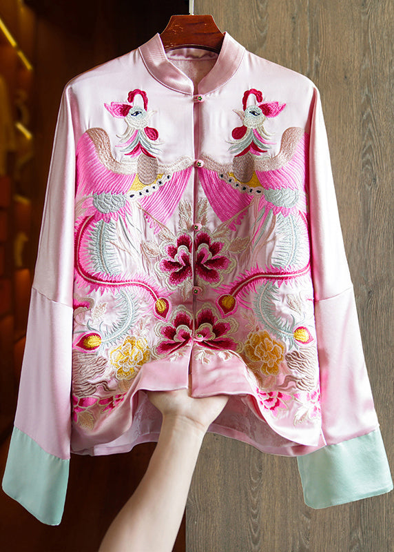Beautifully Finished Coat in a Timeless Design
