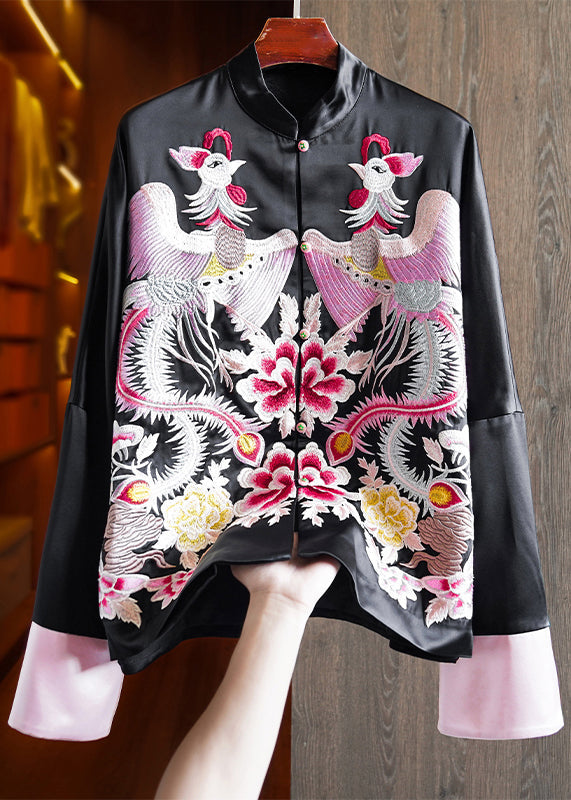 Beautifully Finished Coat in a Timeless Design