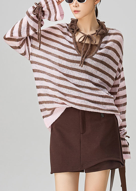 Classic Vintage Sweater with a Flattering Fit