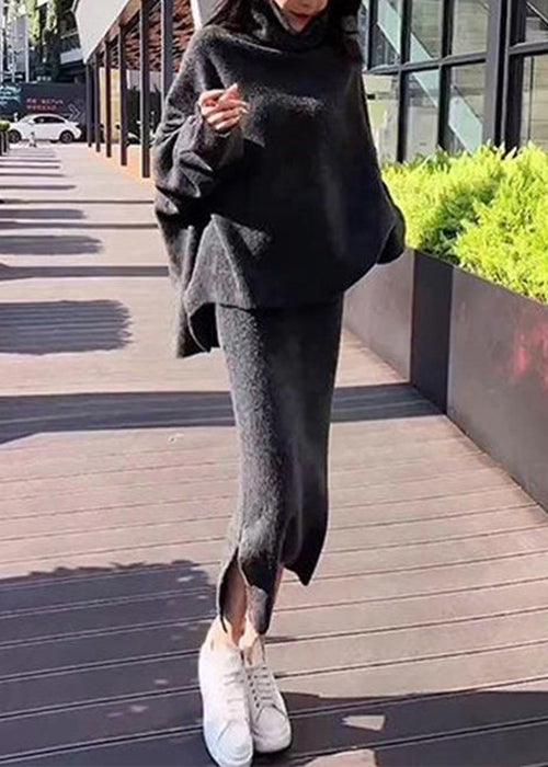 Classic Vintage Sweater with a Flattering Fit