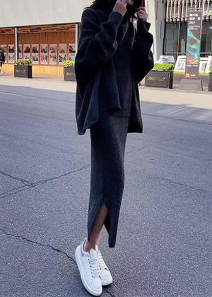 Well Tailored Sweater with a Graceful Silhouette