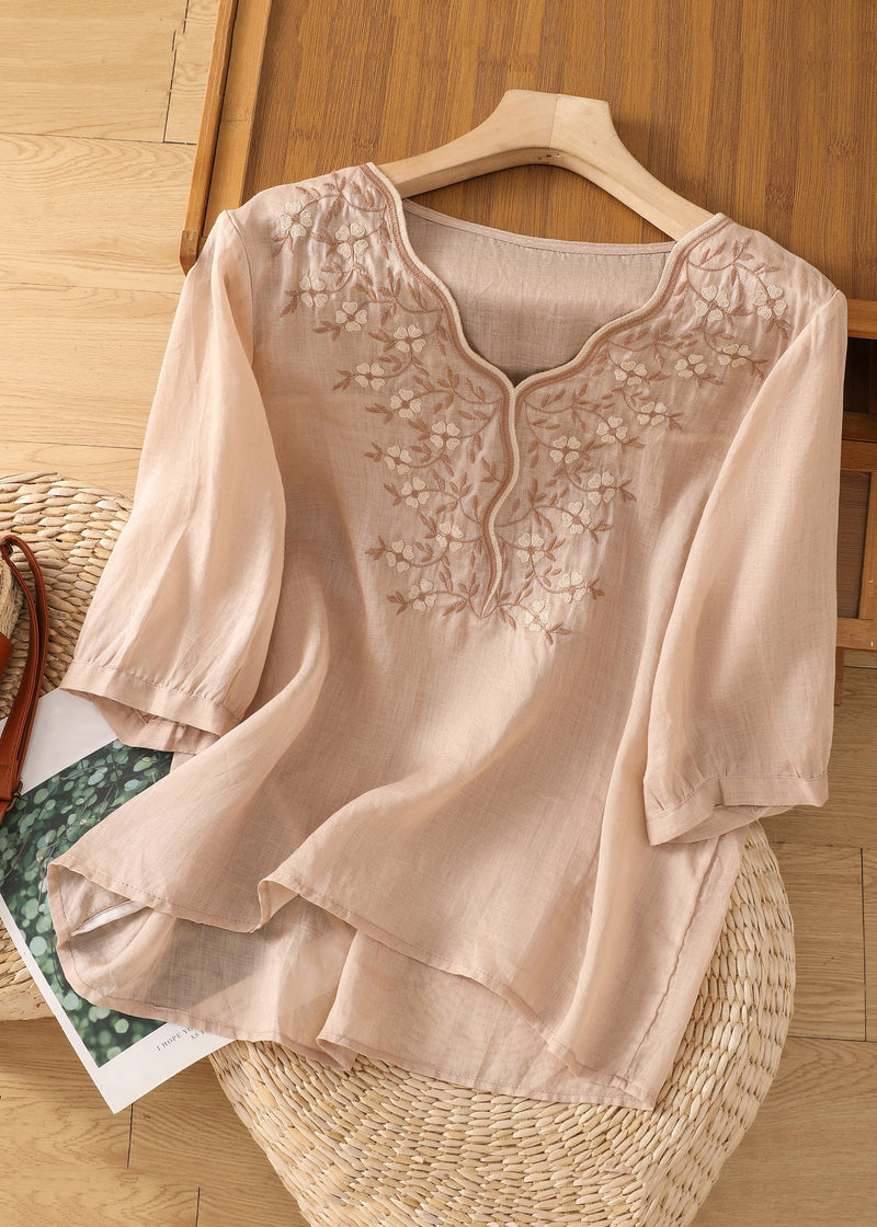 Classic Vintage & Enduringly Stylish Blouse