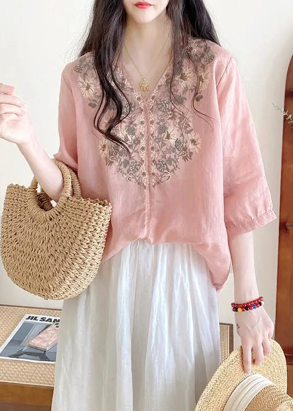 Classic Vintage Shirt with a Flattering Fit