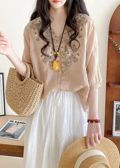 Classic Vintage Shirt with a Flattering Fit