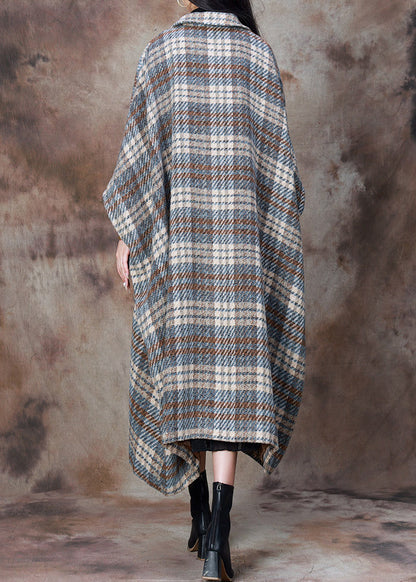 Gracefully Styled Coat for Any Occasion