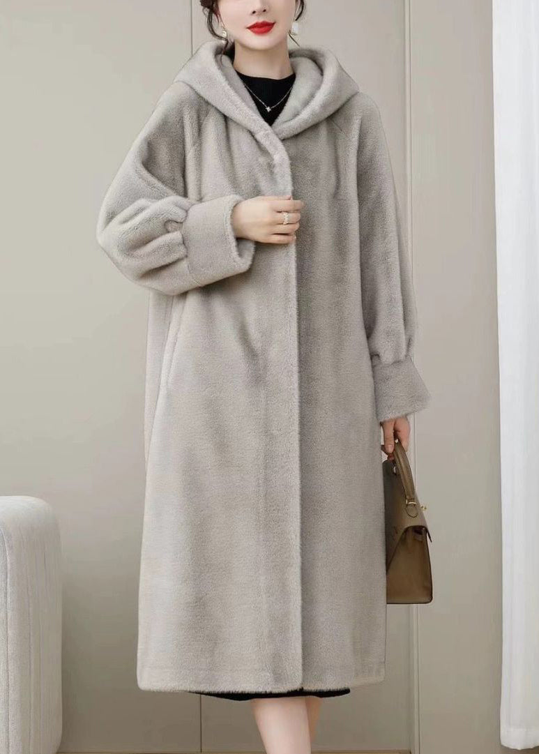 Elegantly Styled Coat for Everyday Wear