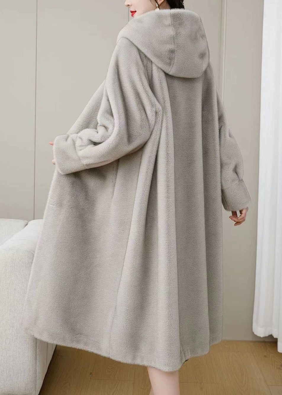 Elegantly Styled Coat for Everyday Wear