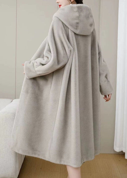 Elegantly Styled Coat for Everyday Wear