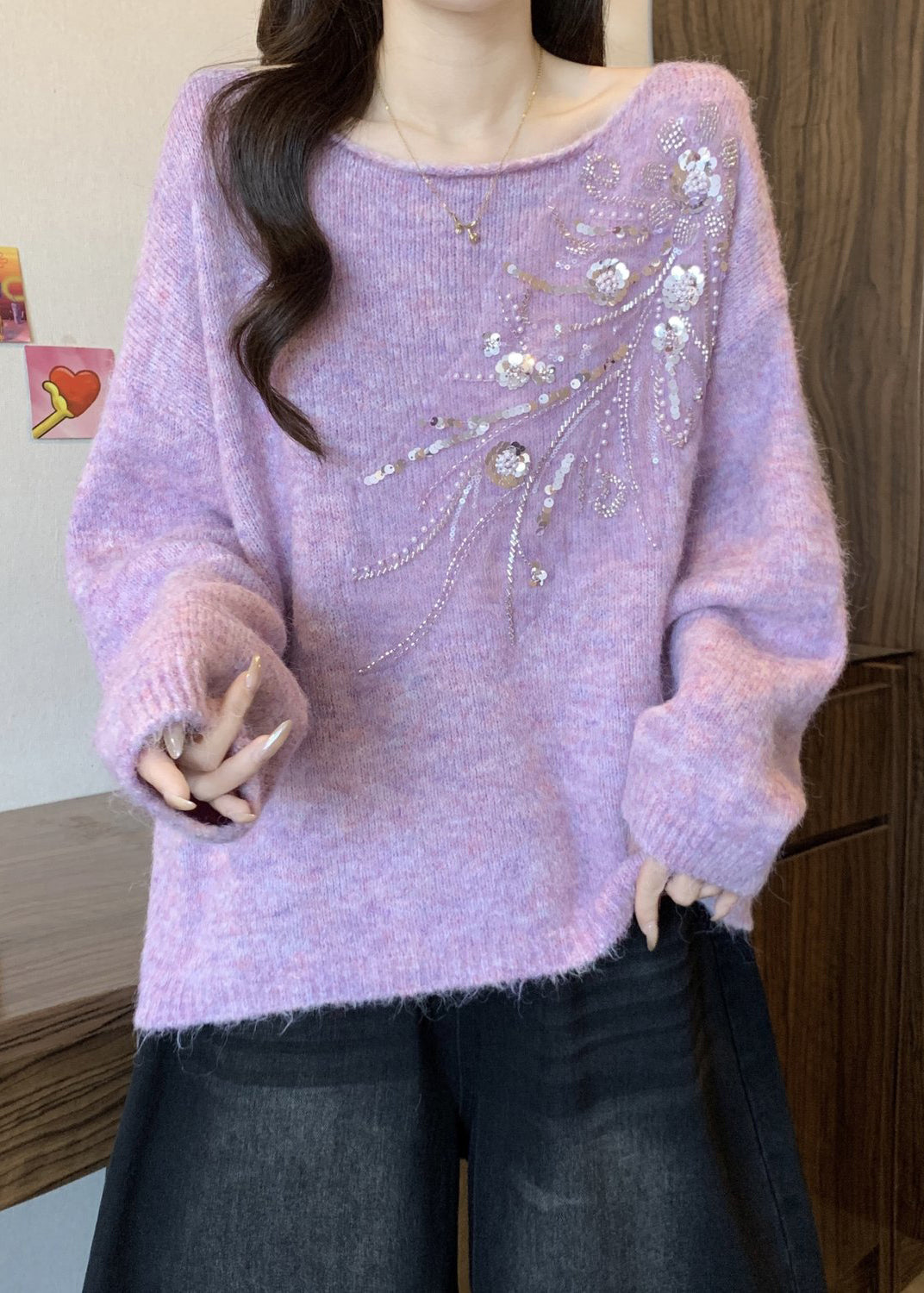 Effortlessly Elegant Sweater with a Timeless Design
