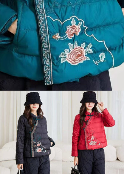 Well Tailored Coat with a Graceful Silhouette