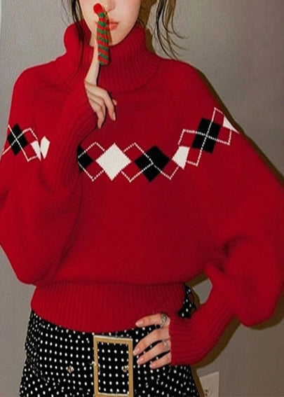 Well Tailored Sweater with a Graceful Silhouette