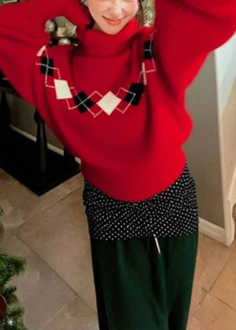 Well Tailored Sweater with a Graceful Silhouette