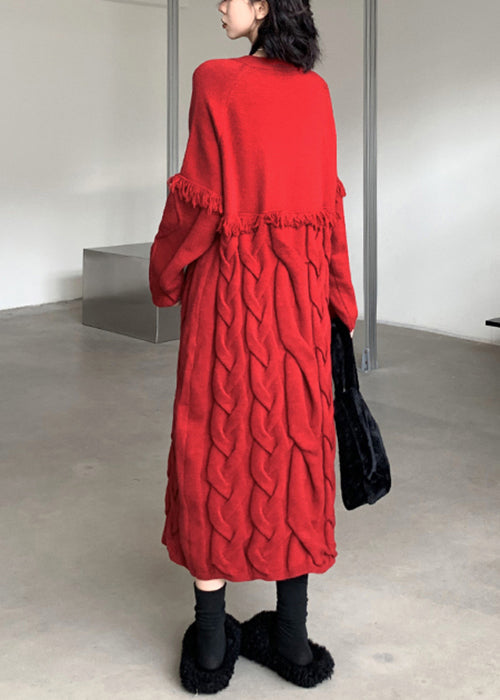 Well Tailored Sweater with a Graceful Silhouette