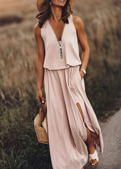 Beautifully Finished Dress in a Timeless Design