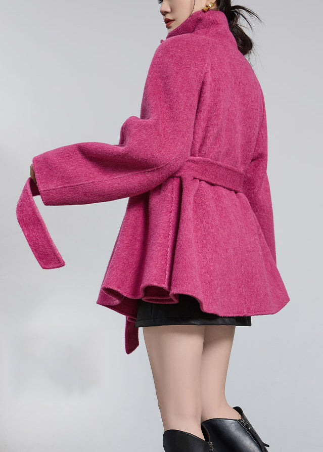 Well Tailored Coat with a Graceful Silhouette