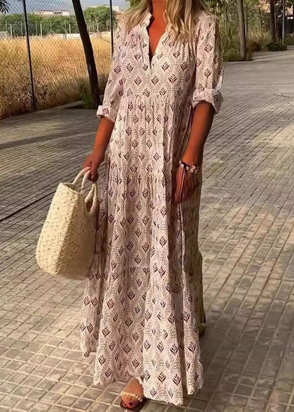Beautifully Finished Dress in a Timeless Design