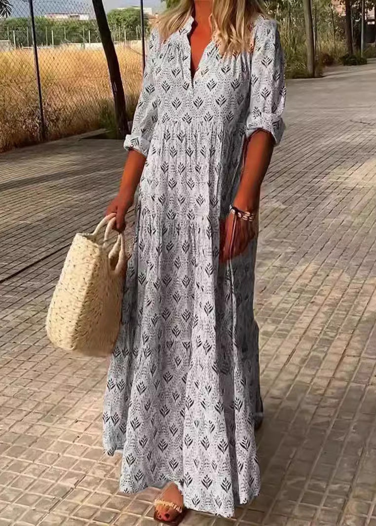 Beautifully Finished Dress in a Timeless Design