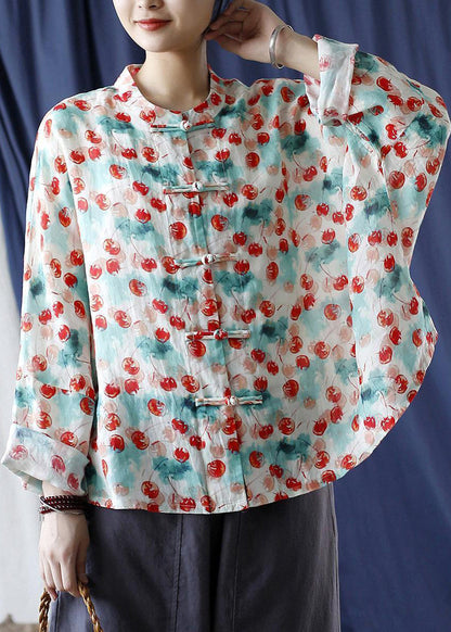Classic Vintage Blouse with a Flattering Fit
