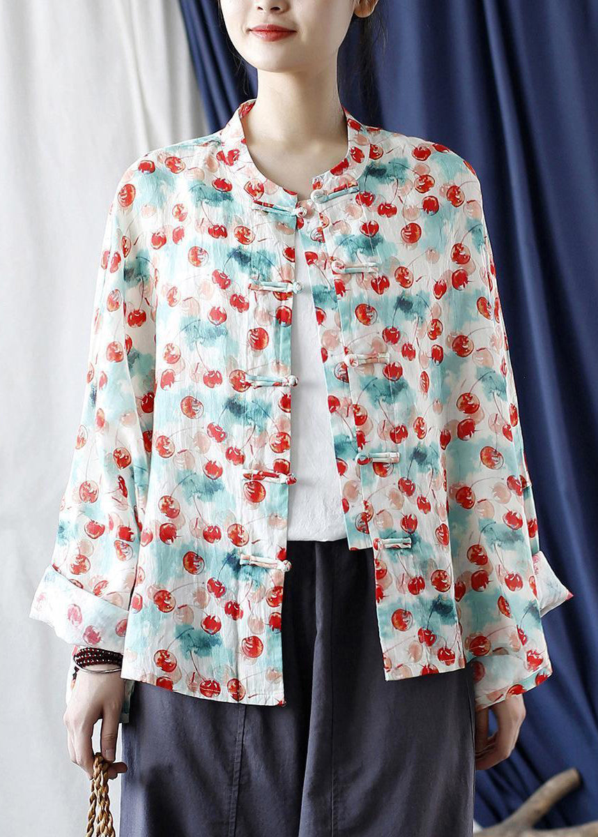 Classic Vintage Blouse with a Flattering Fit