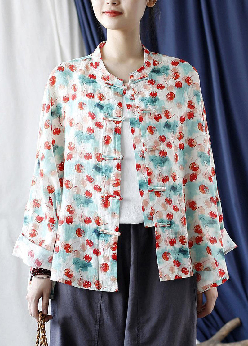Classic Vintage Blouse with a Flattering Fit