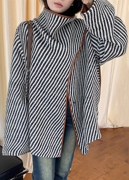 Beautifully Finished Coat in a Timeless Design