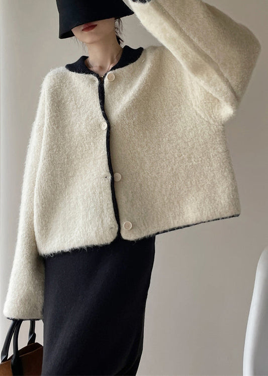 Gracefully Styled Coat for Any Occasion