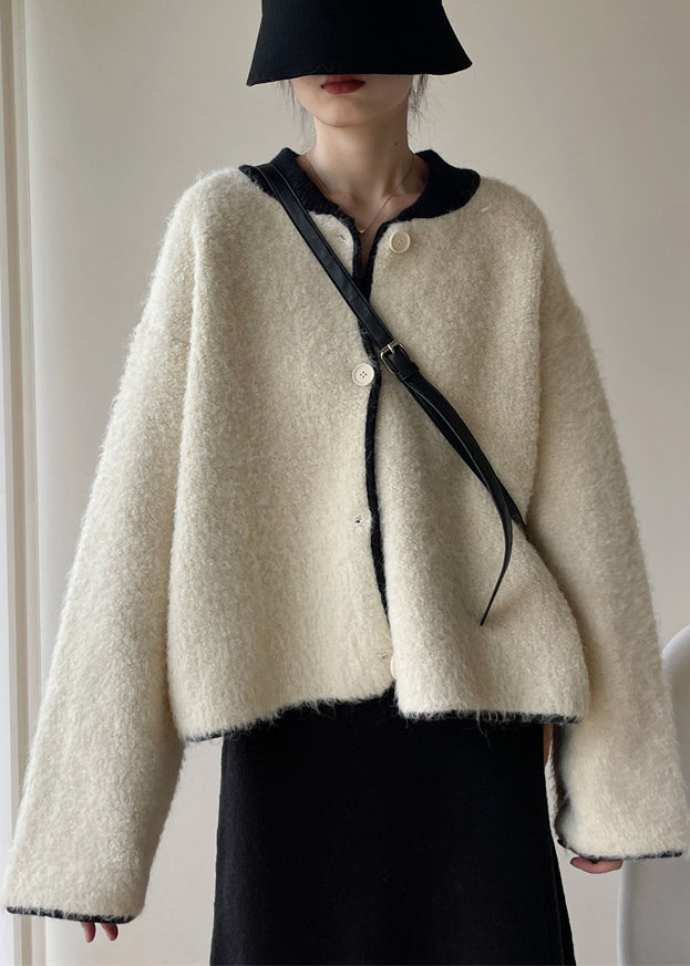 Gracefully Styled Coat for Any Occasion