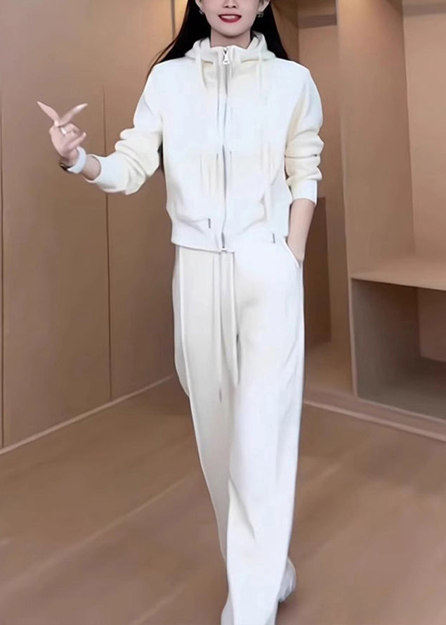 Elegantly Styled Pants for Everyday Wear