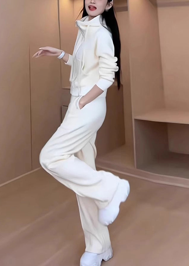 Elegantly Styled Pants for Everyday Wear