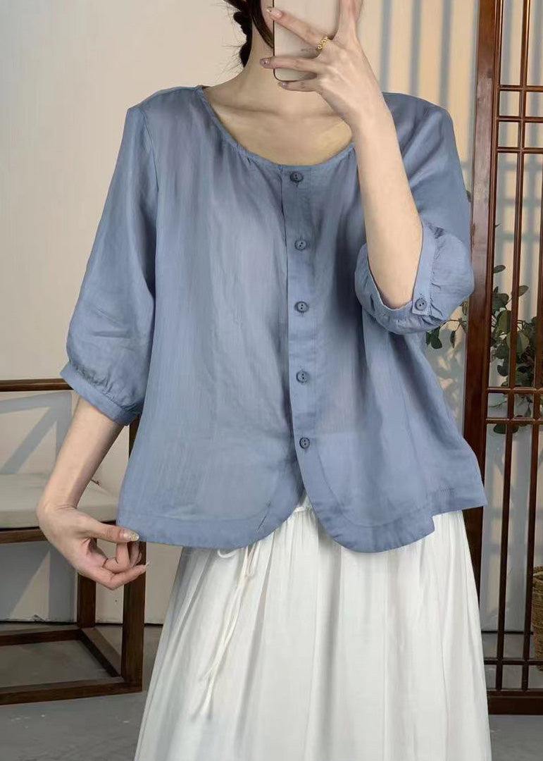 Well Tailored Shirt with a Graceful Silhouette