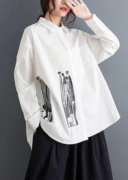 Classic Vintage Blouse with a Flattering Fit