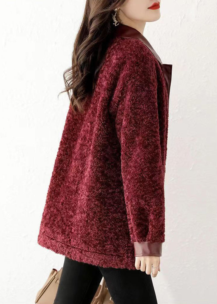 Beautifully Finished Coat in a Timeless Design