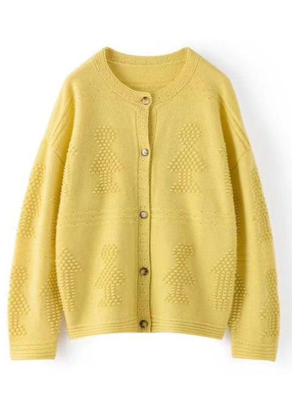 Beautifully Finished Coat in a Timeless Design