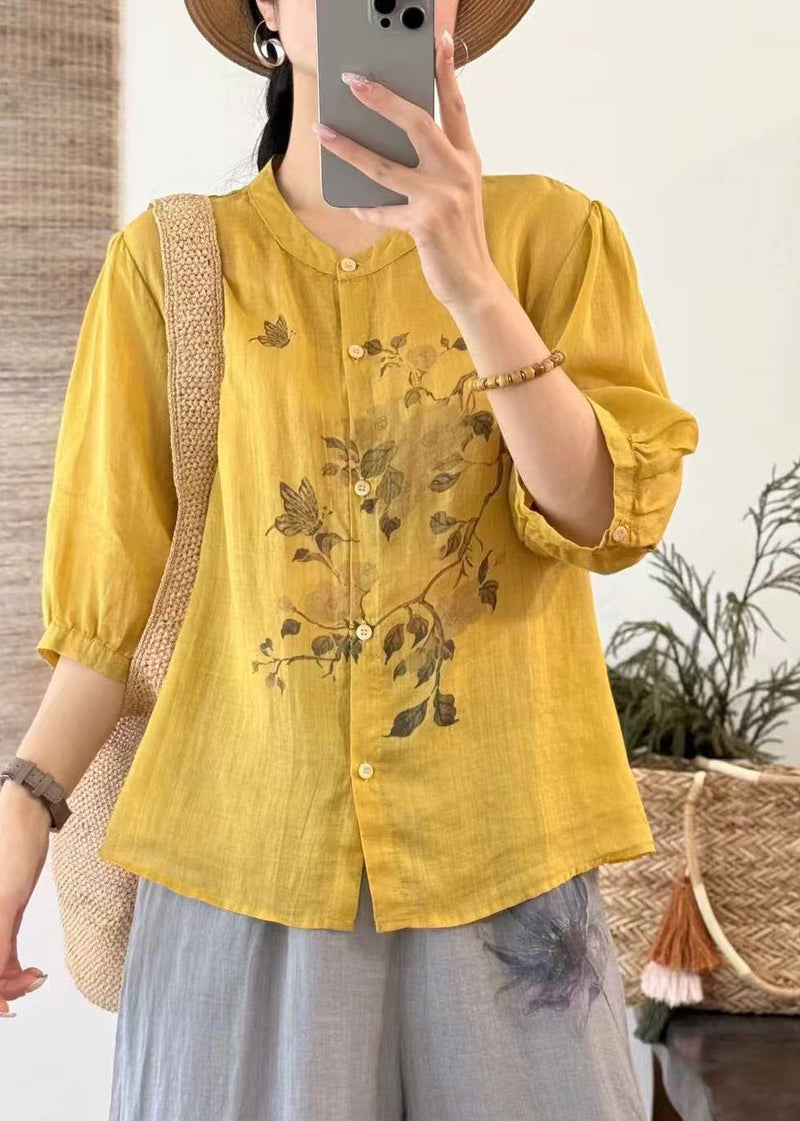 Classic Vintage Shirt with a Flattering Fit