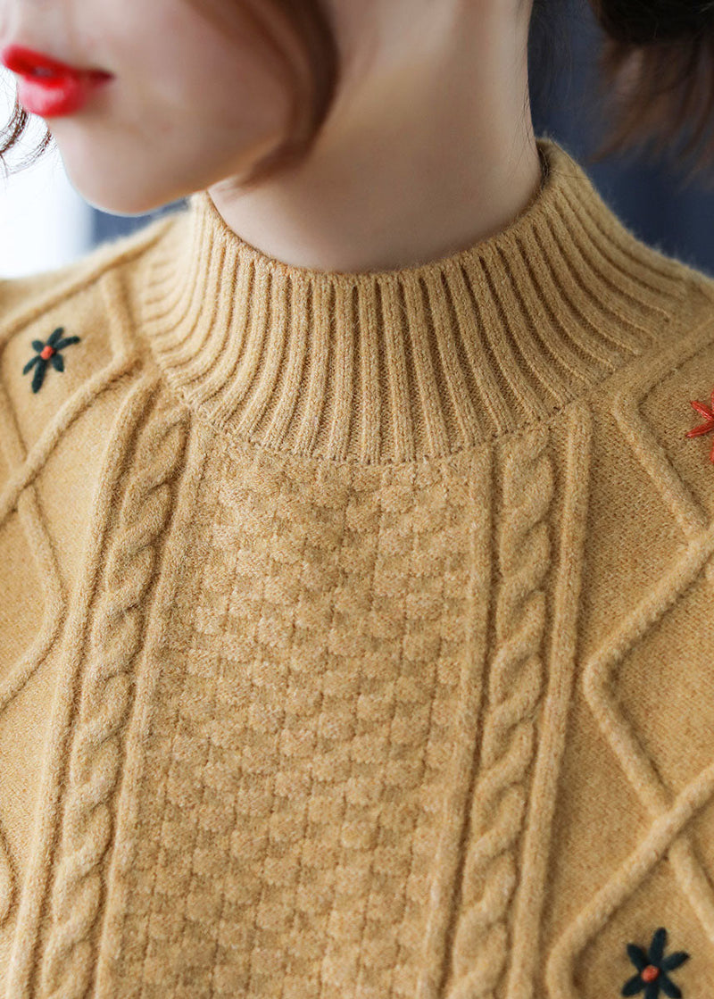 Well Tailored Sweater with a Graceful Silhouette