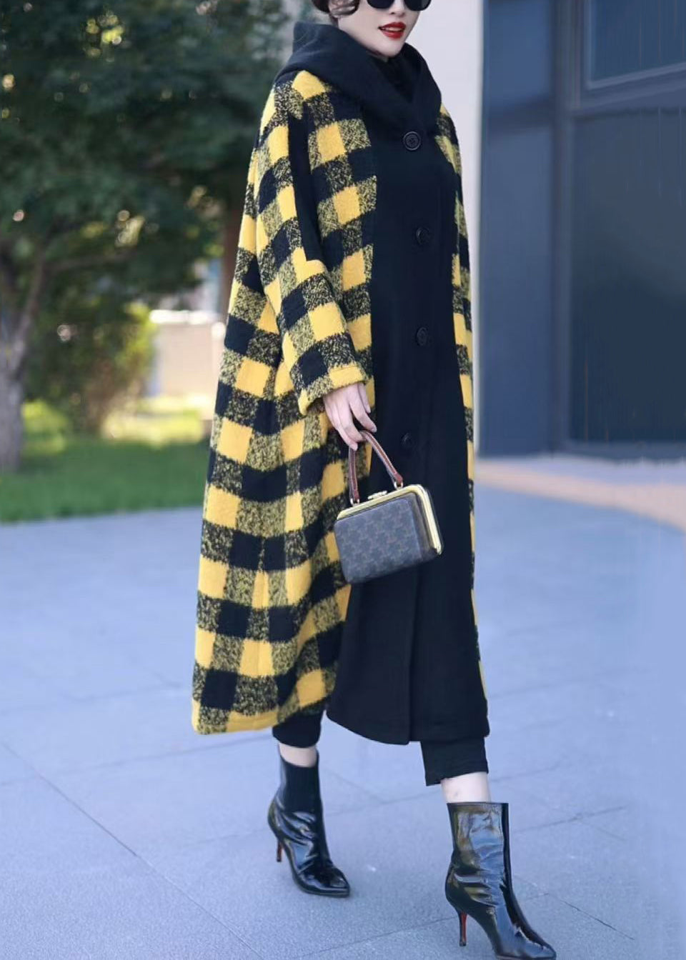 Gracefully Styled Coat for Any Occasion