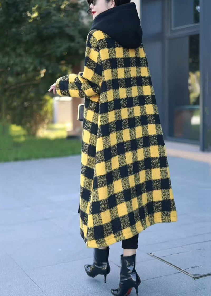 Gracefully Styled Coat for Any Occasion