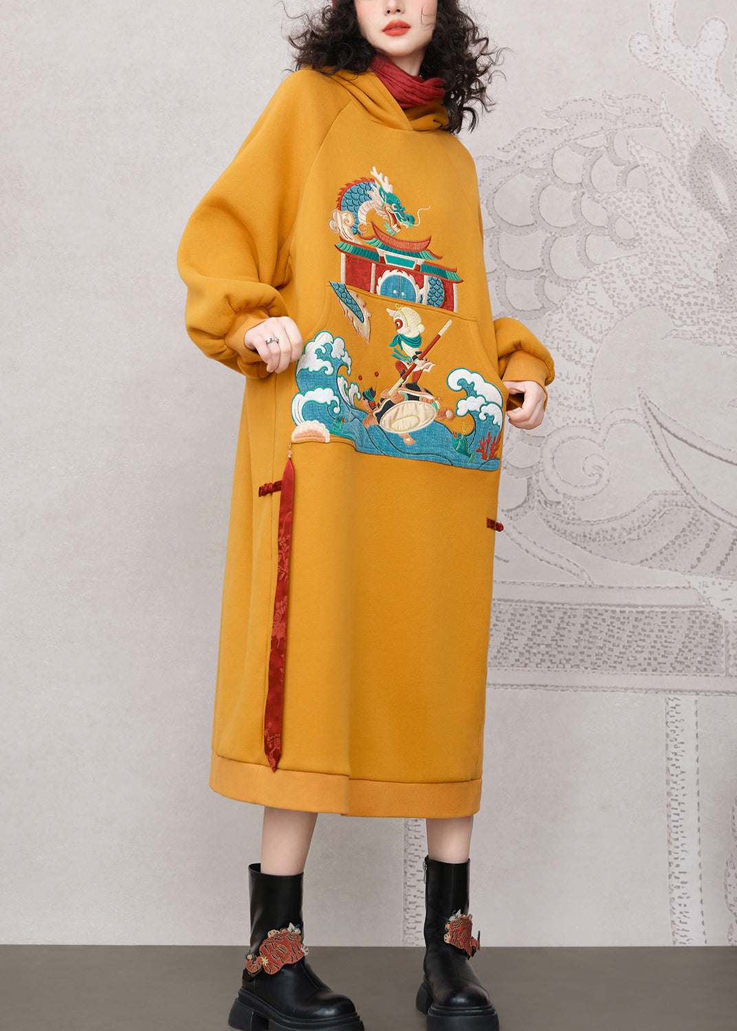 Effortlessly Elegant Dress with a Timeless Design