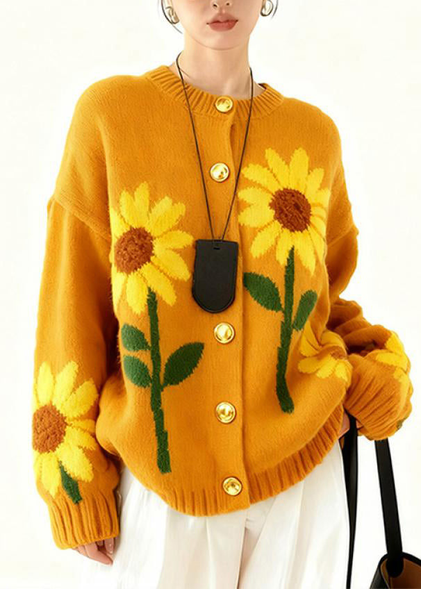 Well Tailored Cardigan with a Graceful Silhouette