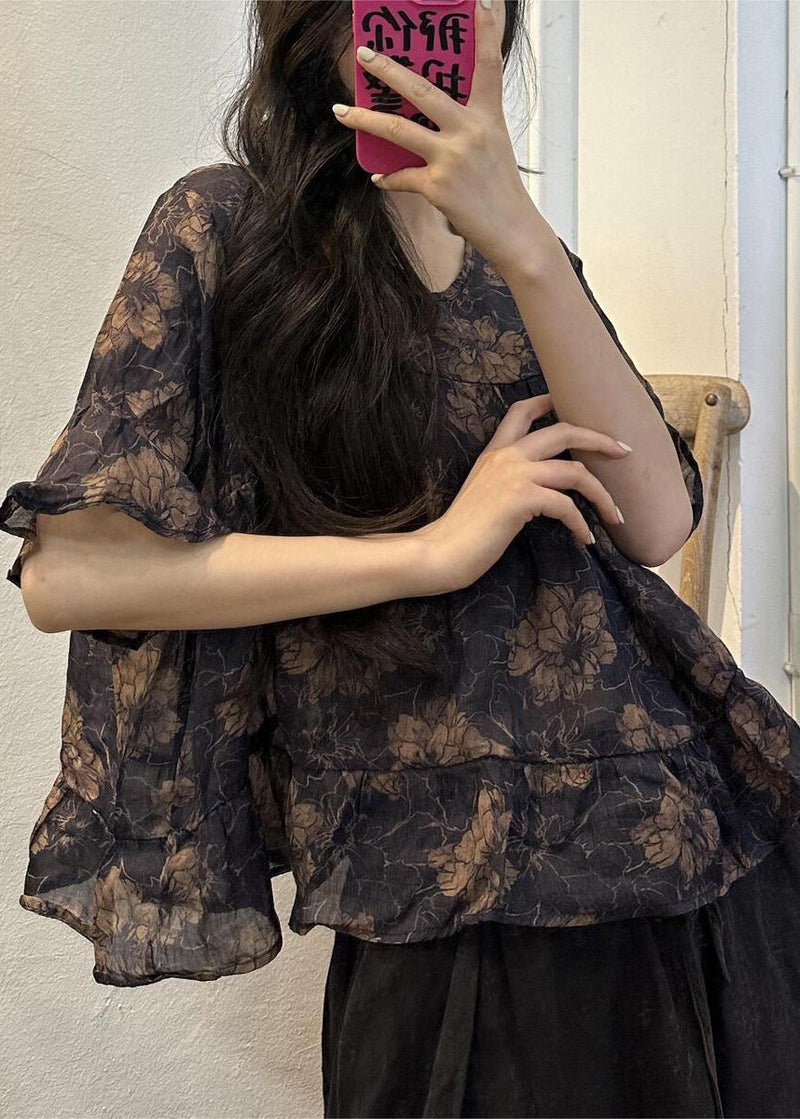 Well Tailored Blouse with a Graceful Silhouette