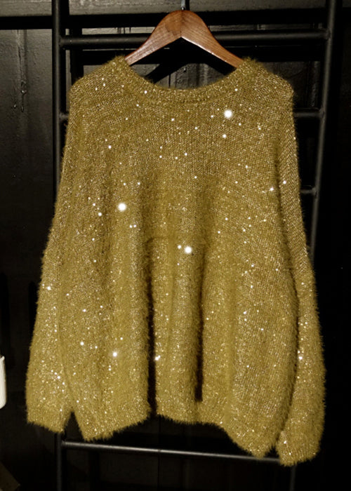 Polished Top with an Effortless Classic Look