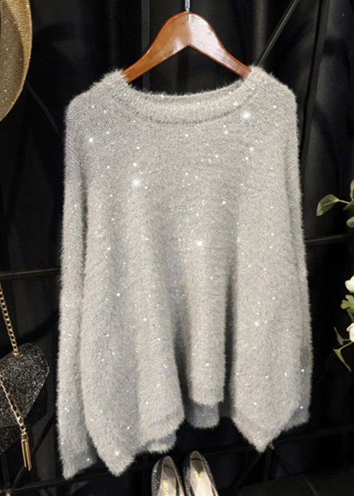 A Vintage Style Top with Delicate Timeless Details
