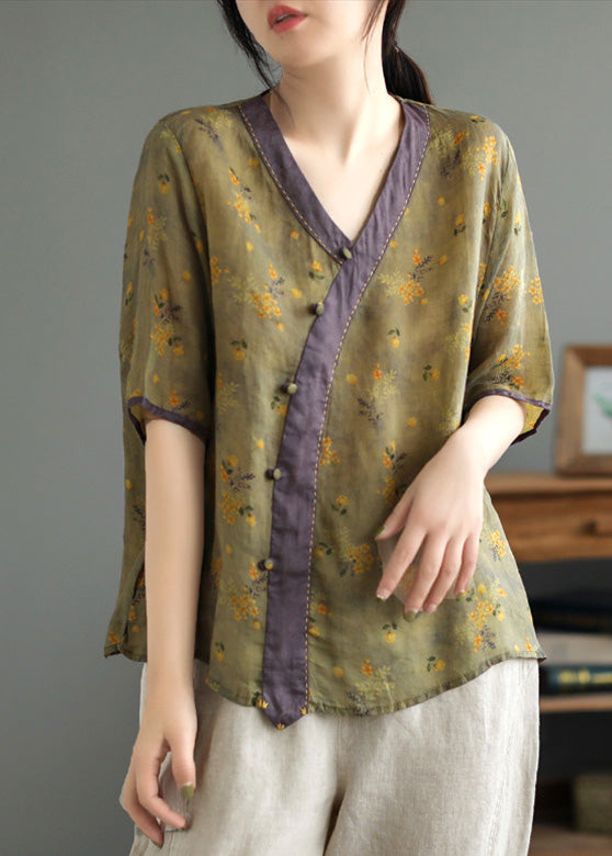 Polished Top with an Effortless Classic Look