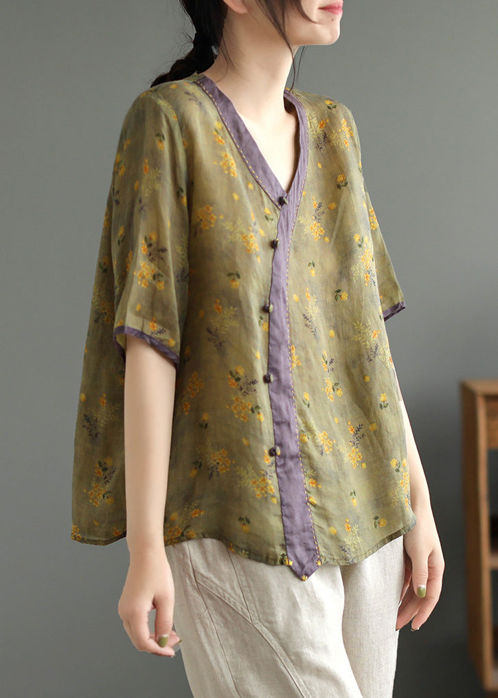 Polished Top with an Effortless Classic Look