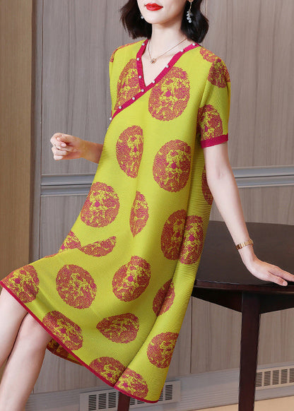 Classic Vintage Dress with a Flattering Fit