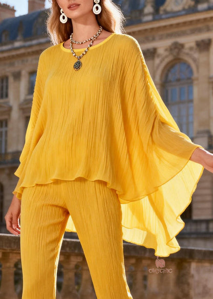 A Vintage Style Trousers with Delicate Timeless Details